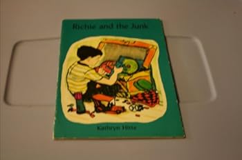 Paperback Richie and the junk Book