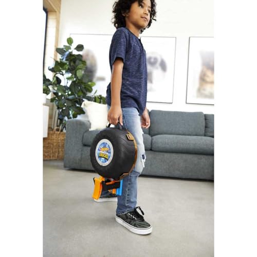 Hot Wheels Toy Monster Trucks Playset, Tire-Shaped Case Transforms into Race Course, 3 Trucks & 4 Cars in 1:64 Scale, Stunt Tire (Amazon Exclusive) - Image 5