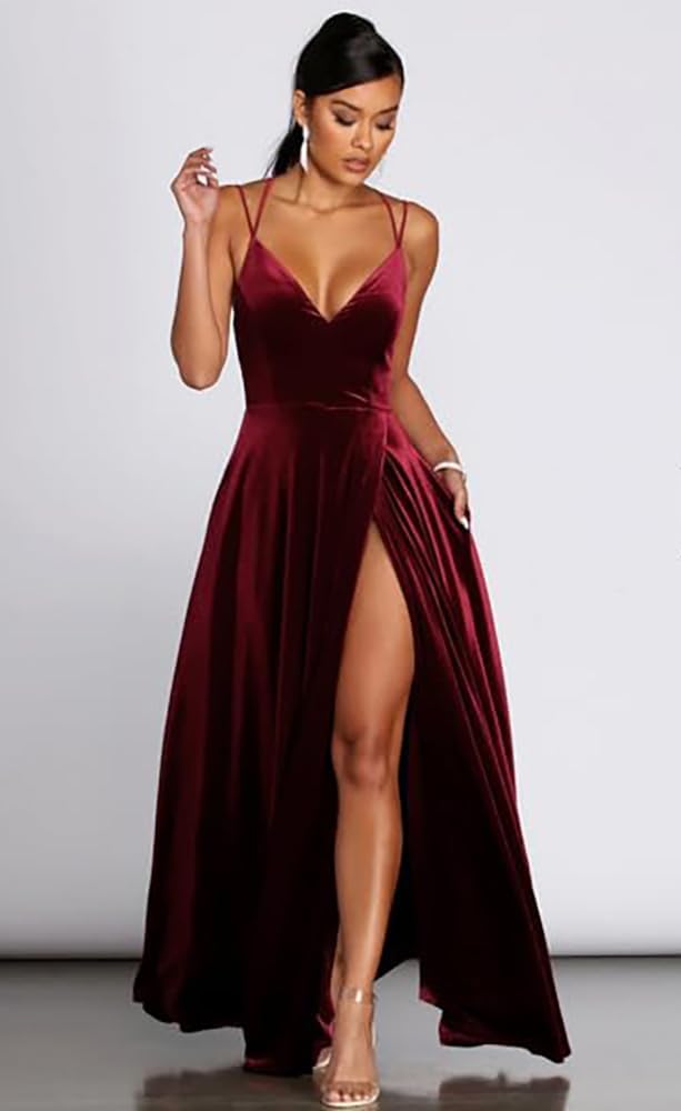 Women's Velvet Prom Dresses Long with Pockets Spaghetti Straps V Neck Slit Evening Party Ball Gowns