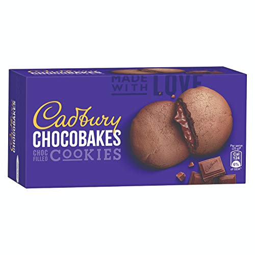 Image of Cadbury Chocobakes Choc Filled Cookies, 4 x 150 g + Cadbury Choclairs Gold Birthday Pack (110 Candies), 605 gm