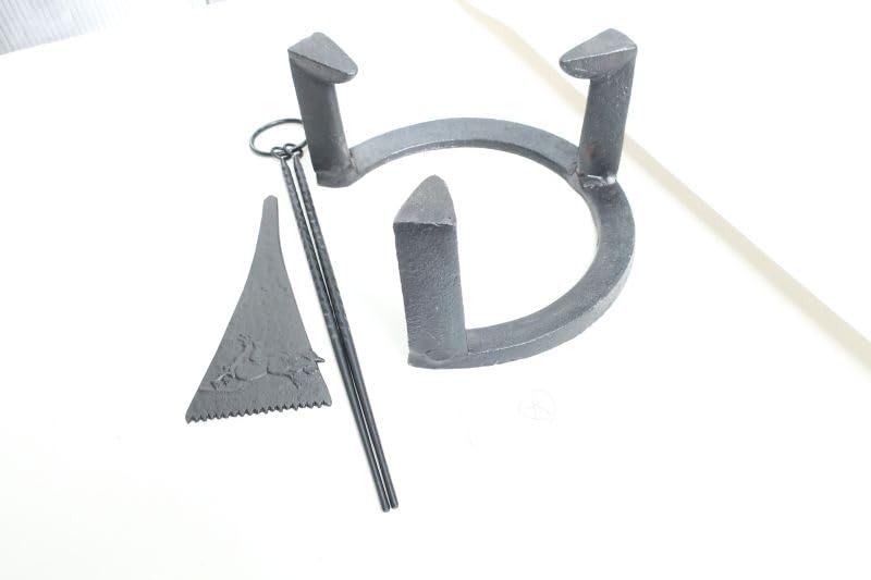 Amazon｜火箸、灰ならし、五徳、3点南部鉄セット、（大型火鉢用