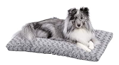 MidWest Homes for Pets Deluxe Dog Beds | Super Plush Dog & Cat Beds Ideal for Dog Crates | Machine Wash & Dryer Friendly, 1-Year Warranty