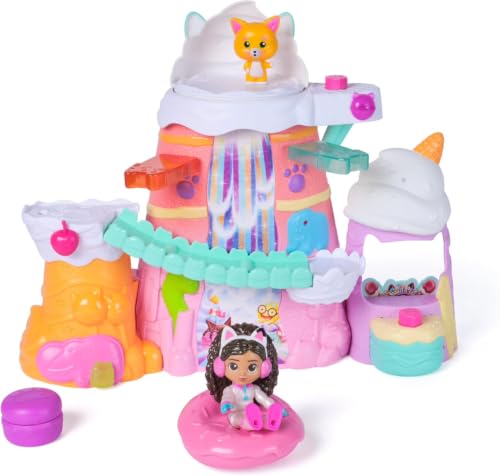 DREAMWORKS GABBY'S DOLLHOUSE: DER FILM - Zuckerguss-Gebirge Spielset, 12-teiliges Spielset mit Gabby Figur, Leopold & Puppenhaus-Zubehör, für Kinder ab 3 Jahren