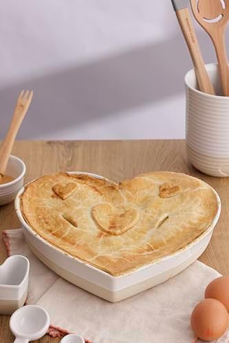 Mason Cash Rustic Charm Heart Shape Baker 1.5L Stoneware Baking Dish with Debossed Heart Motif Durable and Stylish for Baking Cooking & Serving - Thumbnail 4