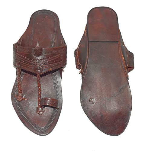 Image of Royal Khwaab Men's Kolhapuri chappals Leather hardcrafted Stylish,Ethinicwear & Dailywear Designed with Excellence 100% Comfortable.