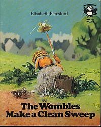 Paperback The Wombles Make a Clean Sweep Book