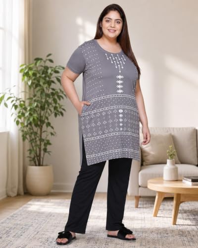 Image of In Love Women's Plus Size Printed Cotton Long-Line T-Shirt with Pocket | Cotton fabric - soft longline T-shirt with easy plus-size fit