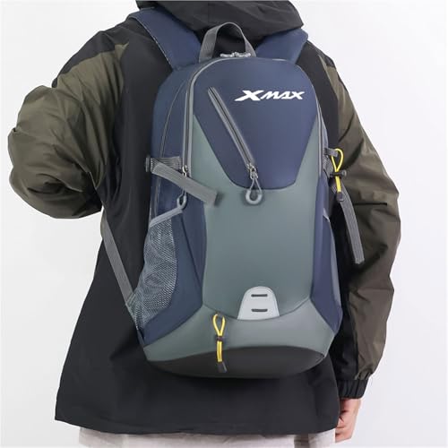 Mochila impermeable para viajar en moto con Yamaha Xmax 4