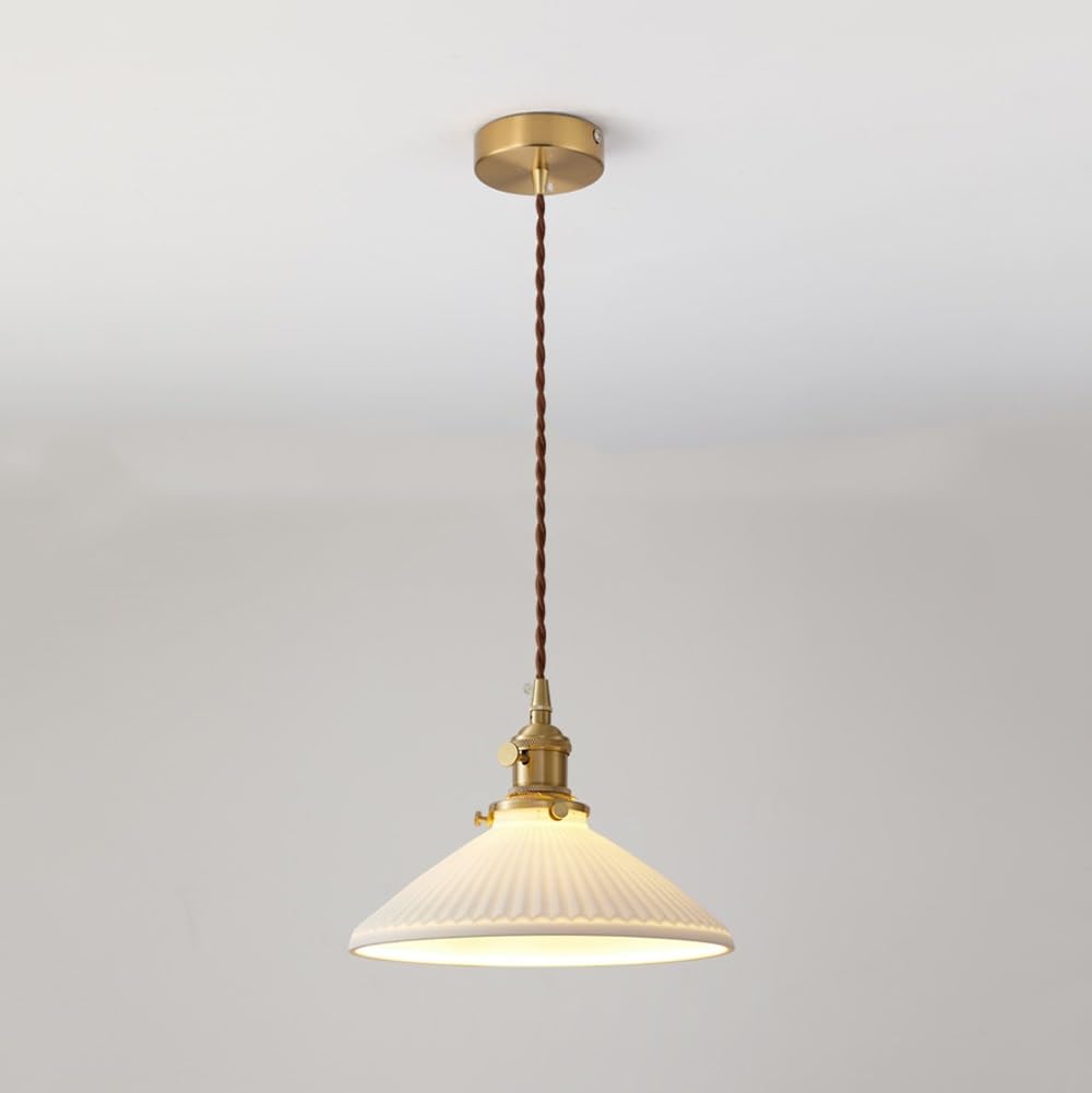 Suspension en céramique et fixations en laiton au design plissé rétro de qualité
