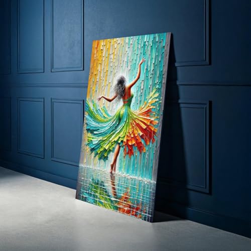 Tableau sur toile femme dansante pour dynamiser la décoration de votre salon moderne