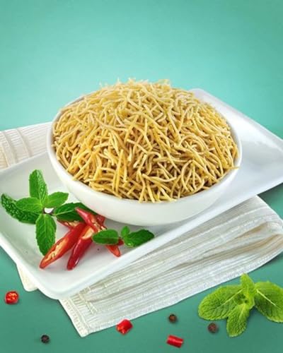 Bikaji Tana-Tan Aloo Bhujia Sev 14.11 oz (400g) | Indian Namkeen Fried Potato Noodles for Bar Snack| Spicy & Crunchy Indian Namkeen Bhujia Sev for Party Mix | Authentic aaloo Bhujia Sev for Tea-Time
