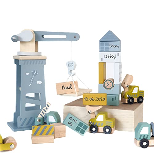 KIDSLINO Jouet chantier avec grue - Personnalisable - Jouet en bois fait à la main à partir de 3 ans - Cadeaux de naissance personnalisés - Étiquette de l'étiquette - Jouet pour enfants avec nom et