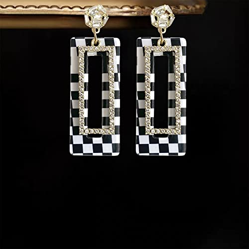 Elegant 60s 70s Vintage Black And White Acrylic Grid Dangle Drop Earrings Dainty Chic Sparkly Crystal Hollow Resin Rectangle Geometry Stud Earring for Women2