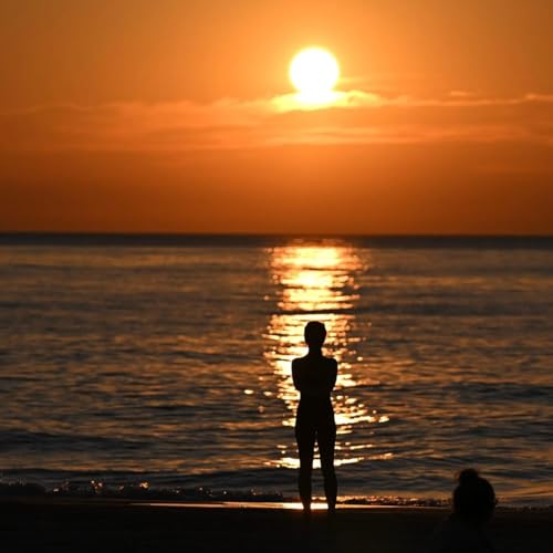 Could AI Data Centers Drain Lake Michigan? Podcast Por arte de portada