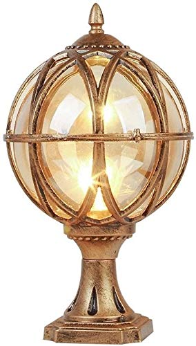 Lanterne classique de style victorien pour illuminer vos soirées et moments en famille