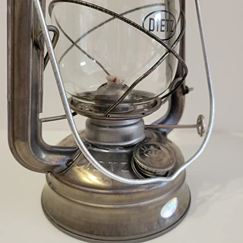 Dietz #76 Original Oil Burning Lantern (Unfinished (Rusty)) - Thumbnail 3