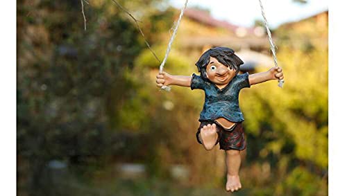 Statues d'extérieur elfe suspendu pour sublimer l'ambiance de votre terrasse
