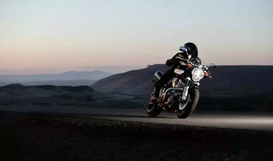 Garde-boue arrière de précision et support plaque pour Yamaha XG250