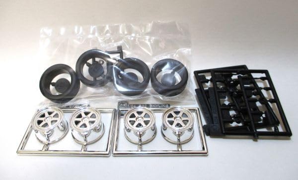 Amazon.co.jp: ハセガワ 1/24 STP タイサン スカイライン GT-R BNR32