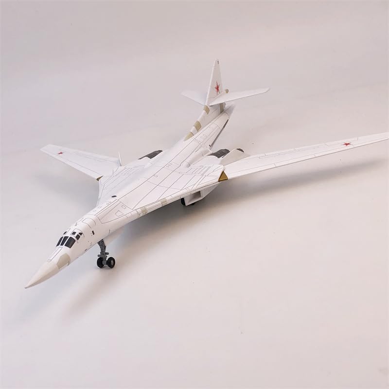 1:200 Tu-160 Fighter Jet Model, Pre-Assembled Metal Diecast Military Aircraft Models for Collectible and Gift, Highly Simulation Airplane.