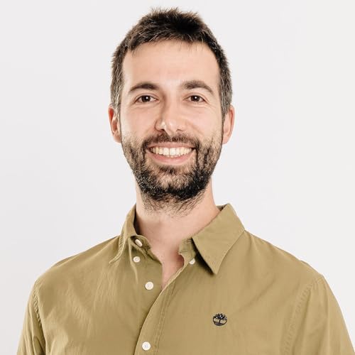 Rubano il bancomat da un minimarket ma cade in un tombino