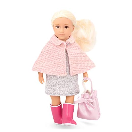 Lori 45714 docka Elizabeth, 15 cm, långt blont hår, blå ögon, från 3 år, stående docka, rörlig, mjuk kropp, cape, stövlar rosa, ullklänning, flerfärgad