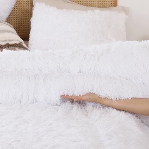 Smoofy Fluffy Queen Size Comforter Set, Faux Fur Comforter Set White, Luxury Fuzzy King Bedding Set, Soft Shaggy Bed Set for All Season, 3 Pieces - 1 Comforter & 2 Pillowcases