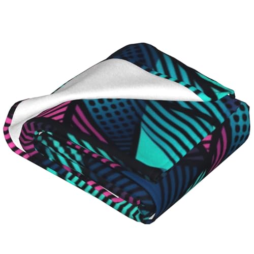 Couverture en flanelle géométrique idéal pour vos soirées cocooning - 3