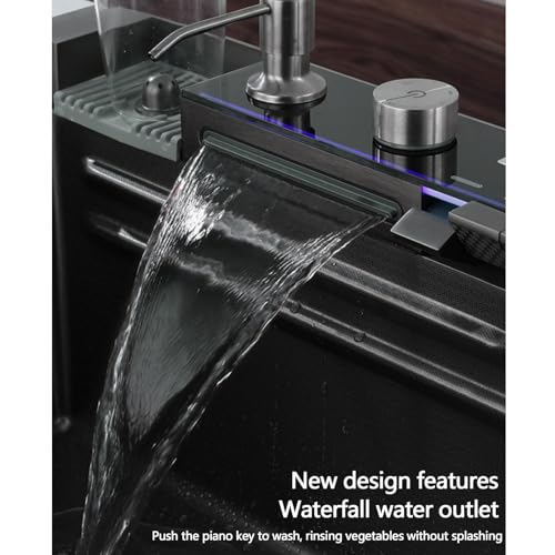 Fregadero cocina cascada con múltiples accesorios para solucionar la falta de espacio 8
