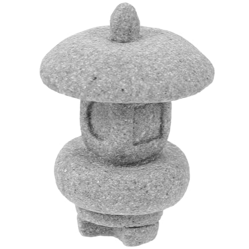 Design de jardin avec pagode miniature en pierre et statuette décorative de cour