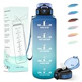 Étanche et Durable: Cette gourde sport motivante est durable, résistante à la casse et à la décoloration, et réutilisable. Dotée d'indicateurs de temps et de citations motivantes, elle vous aide à planifier votre consommation d'eau de manière raisonnable et à atteindre facilement vos objectifs quotidiens.Son large goulot vous permet d'ajouter facilement de la glace, des fruits ou du thé pour une boisson plus savoureuse.