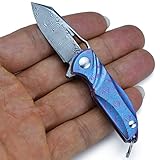 JPCRMOV Mini Klappmesser Damast Taschenmesser Outdoor Messer Schlüsselanhänger Tc4, klein Survival Messer Neck Knife EDC Camping (Blau)