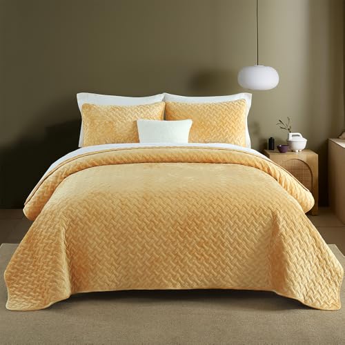 Liians Velvet Bedspread Quilt Coverlets Bedding Sets, Yellow, King Size by Liians - Used condition - US$75.03