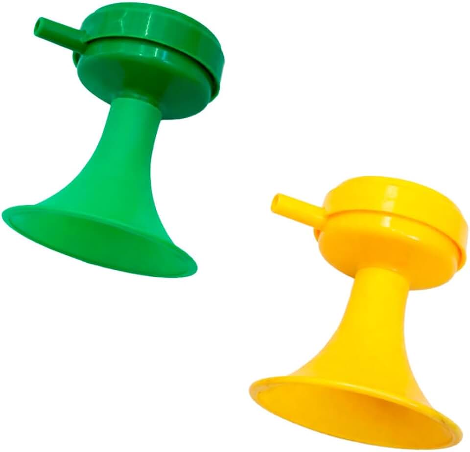 Kit Corneta Vuvuzela Copa do Mundo Verde e Amarela Mini 6,5cm Silver Festas 2 Unidades