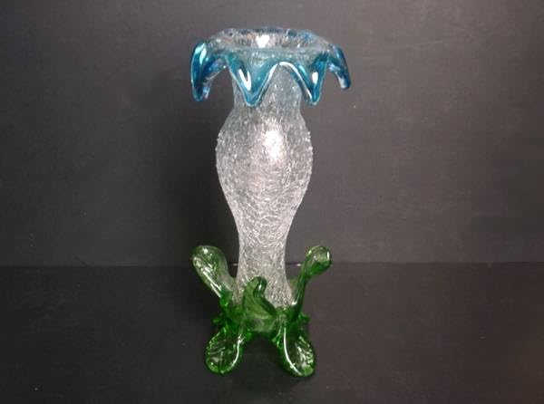 ウランガラスの花瓶 Amazon.co.jp: スペイン製 ウランガラス 花瓶 ガラス 緑 小物