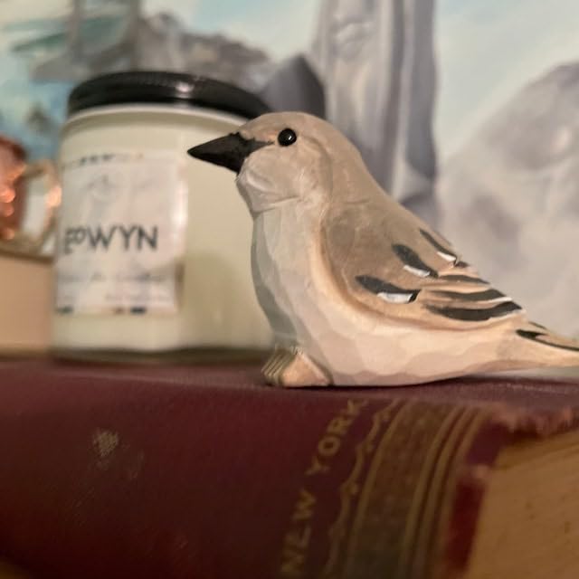 Figura pequeña de pájaro tallado a mano en madera miniatura 2