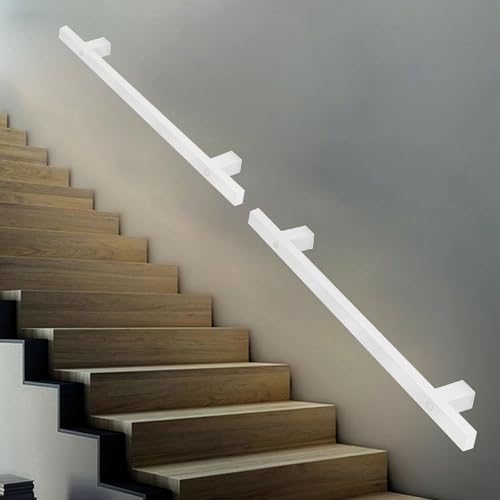 Main courante en fer galvanisé au design industriel épuré et haute résistance