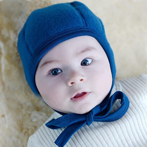 Newborn Baby Bonnet, 0–6 Months | Organic Merino Wool Fleece, Pilot Cap with Ear Protection for Infants3