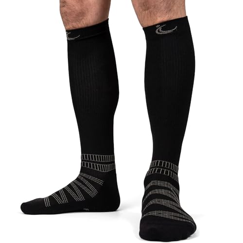 Calcetines de compresión deportivos para aliviar las piernas cansadas y acelerar la recuperación