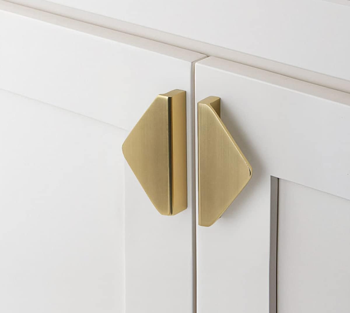 Skyscraper 6 Pack Round Triangle Shape Stainless Steel Metal Kitchen Cabinet Hardware Drawer Pulls Knobs (64mm/2.52inch (Triangle, Golden)