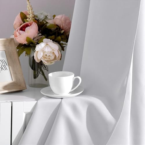 Tissu doux et infroissable pour ce rideau à oeillets isolant blanc - 7
