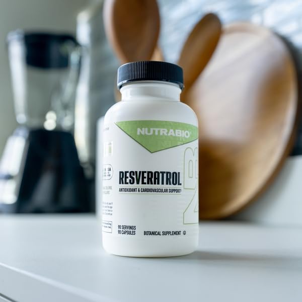 Miniatura 5 de NutraBio Suplemento de resveratrol puro 98% de 500 mg  estandarizado a 490 mg de suplemento de trans resveratrol, salud cardíaca y defensa