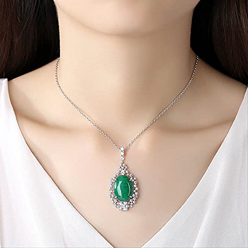 Collier calcédoine verte : le bijou géométrique de vos soirées