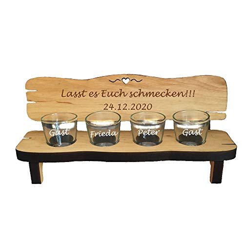 G GRAVURXXL 4er Schnapsbank aus Holz mit kostenloser Gravur + 4 Schnapsgläser - Gravur auf Holzbank & Gläser - mit Wunsch-Text graviert - personalisierte Geschenkidee Cover