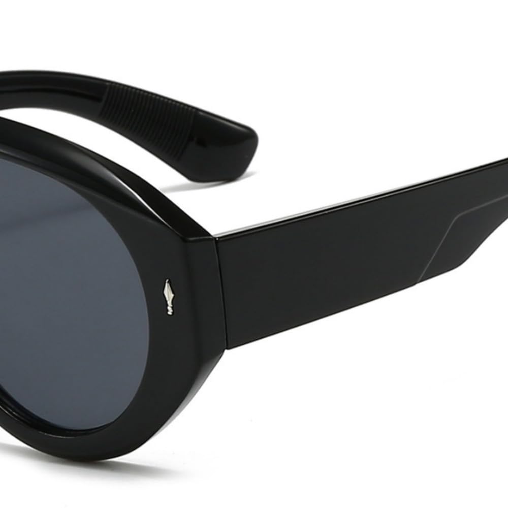 Gafas de sol ovaladas vintage extragrandes de una sola pieza con remaches degradados y efecto degradado.
