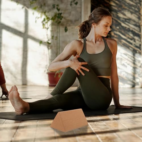 Bloque de yoga de corcho Uonlytech triangular para entrenamiento abdominal 5