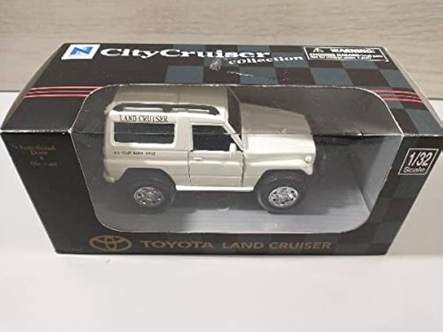 NEWRAY ニューレイ LAND CRUISER ランドクルーザーLX 70 1984年 1/32 ドア開閉 ミニカー フィギュア カラー: ブラック系 NEWRAY ニューレイ LAND CRUISER ランドクルーザーLX 70 1984年