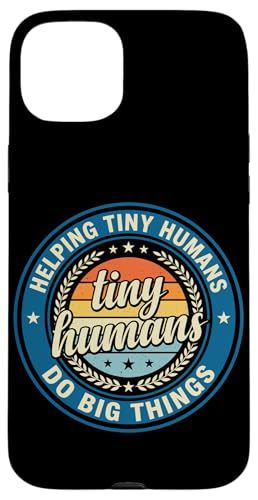 Helping Tiny Humans Do Big Things Teacher �r���e�[�W�o�b�W���S �X�}�z�P�[�X iPhone 15 Plus �p
