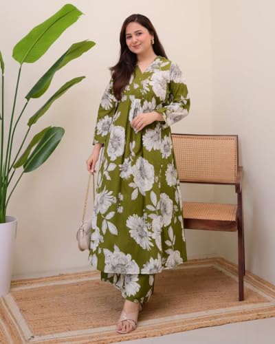 Image of Women Dark Green /Ligth Green /Chiku Viscose Rayon Kurti Pant Set