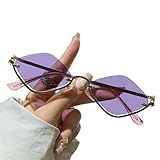 I nostri occhiali da sole sono progettati con montature piccole e raffinate per offrirti un infinito senso di alta moda